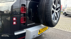 Land Rover Defender 3.0 D250 XS Edition 110 5dr Auto Diesel Estate